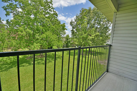 Camellia Trace-Interior-balcony-1472-1200w